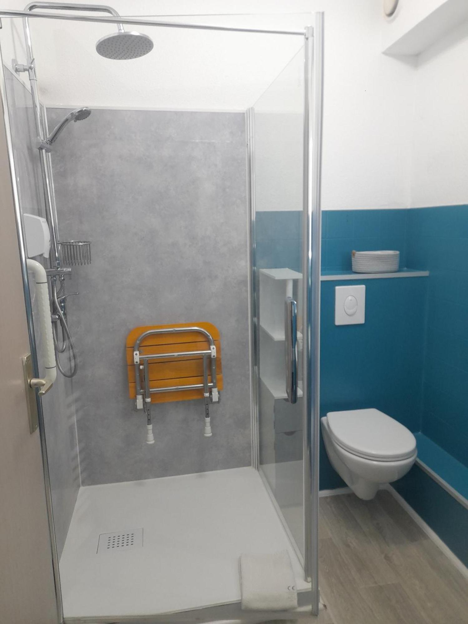 Hotel Les Alizes Puget-Théniers Zimmer foto